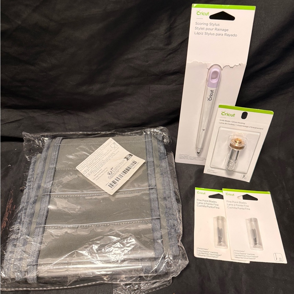Cricut Crafting Set